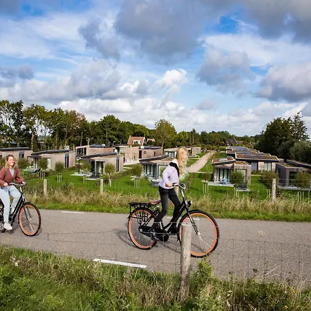 Сasa de vacaciones Comfy With Microwave, Near Markermeer *