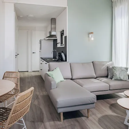 Сasa de vacaciones Comfy With Microwave, Near Markermeer *
